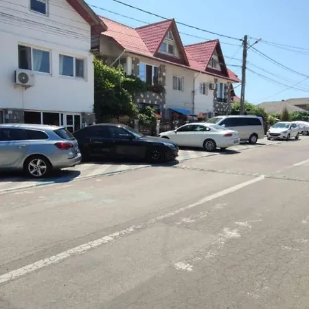 Konukevi Traian Si Teodora