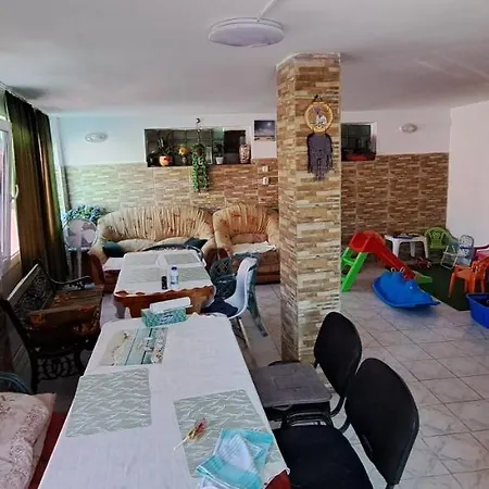 Traian Si Teodora Costinesti