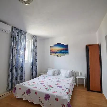 Traian Si Teodora Guest house